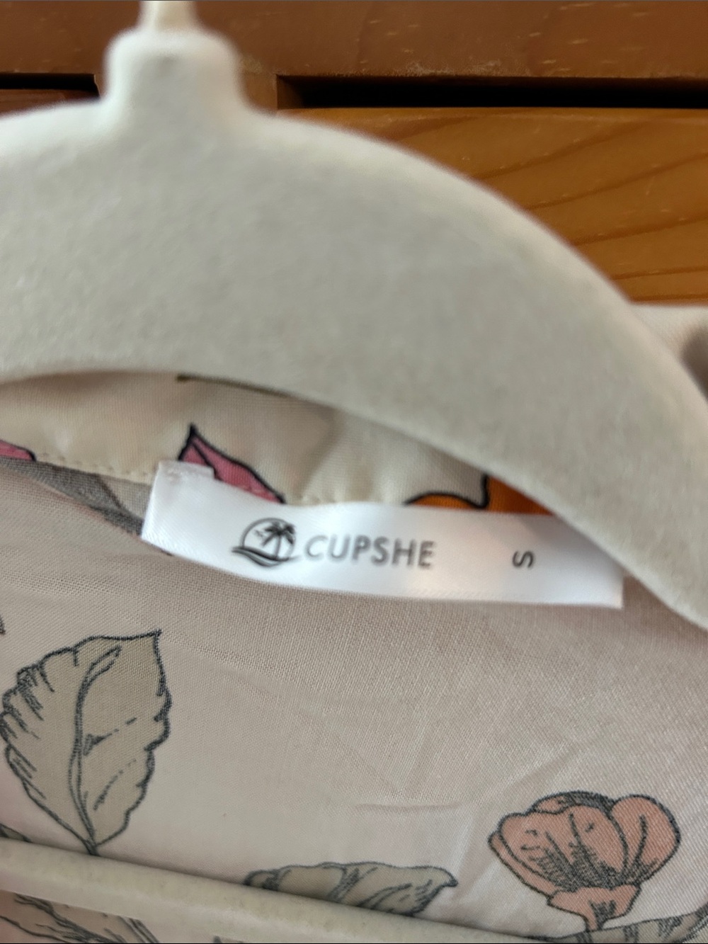 Cupshe Cream Floral Button-Front Tunic - Picture 2 of 5